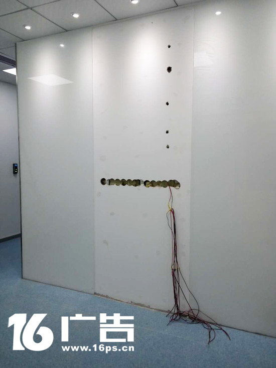 轉轉優品——木板牆體開孔佈線